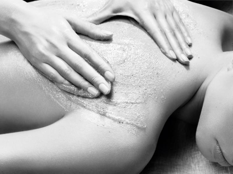 Les gommages Sothys, améliorer la texture et la jeunesse de votre peau